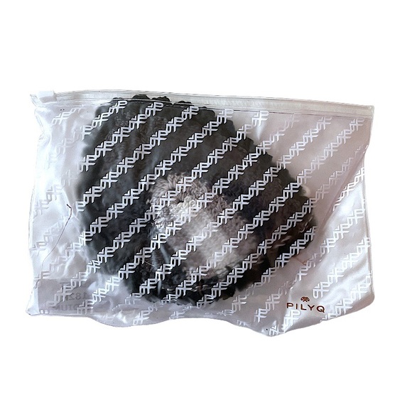 $108 Pilyq Bikini Top Crochet Triangle Medium Self Tie Back Lined Handmade NWT - Picture 13 of 16